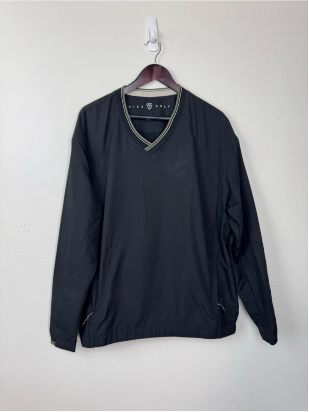Vintage Men Nike Golf Windbreaker Pullover Jacket Large Black V Neck Long Sleeve